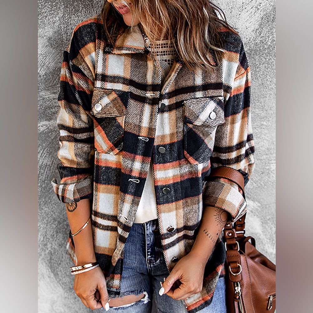PLAID BUTTON FRONT SHIRT JACKET WITH BREAST POCKETS